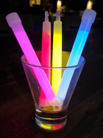 6-Inch (15cm) Classic Glow Sticks - 25pcs